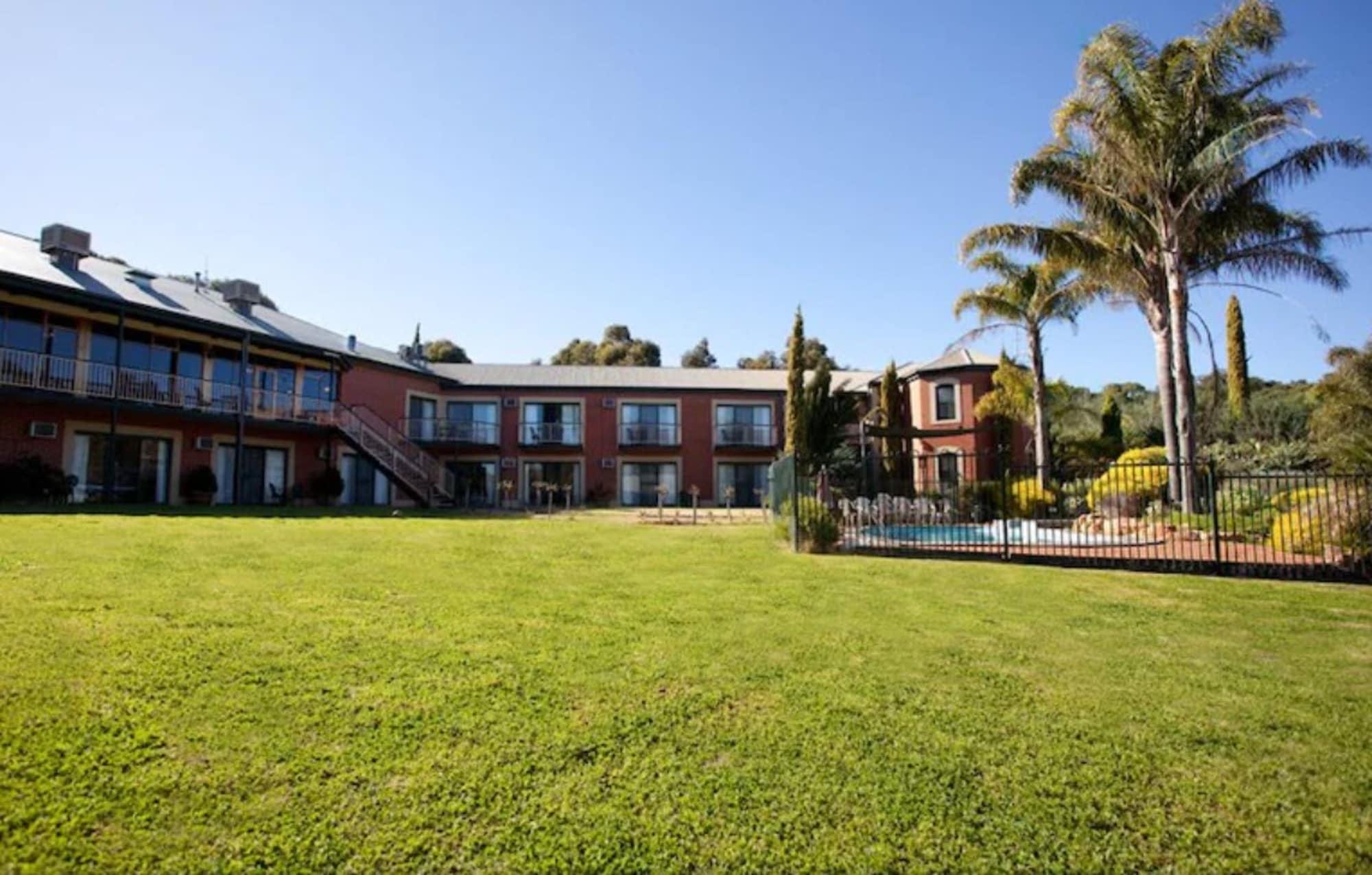 Hotel Clare Country Club Exterior foto