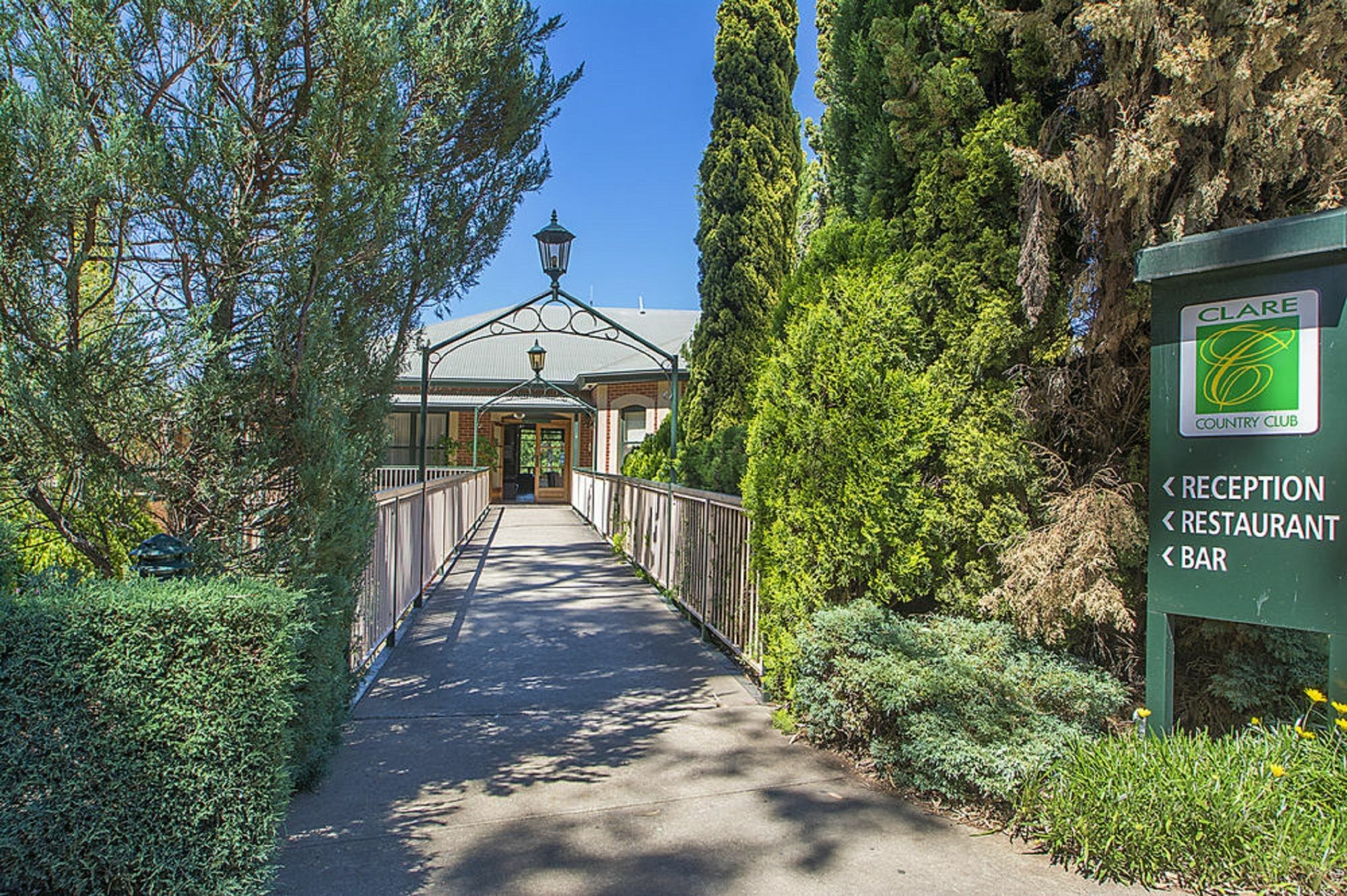 Hotel Clare Country Club Exterior foto